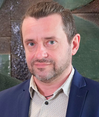 Dr hab. Paweł Siedlecki; kierownik Pracowni Chemoinformatyki i Modelowania Molekularnego w Instytucie Biochemii i Biofizyki Polskiej Akademii Nauk